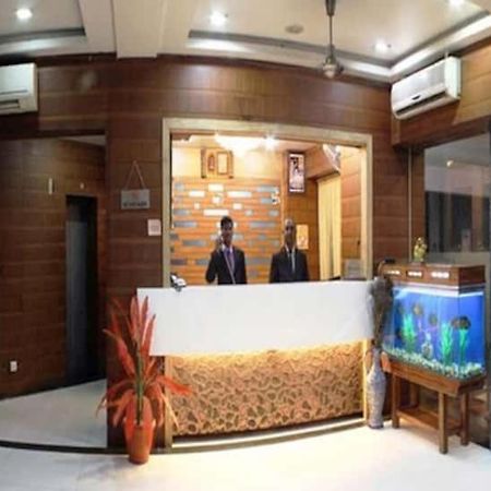 Hotel Puneet International Raipur  ภายนอก รูปภาพ