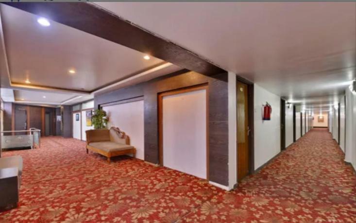 Hotel Puneet International Raipur  ภายนอก รูปภาพ